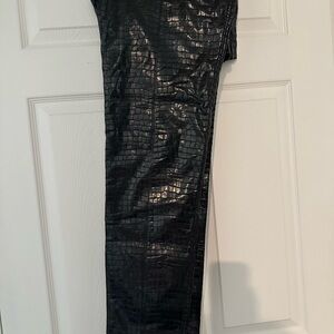 Beautiful Zara black textured vegan leather pants.